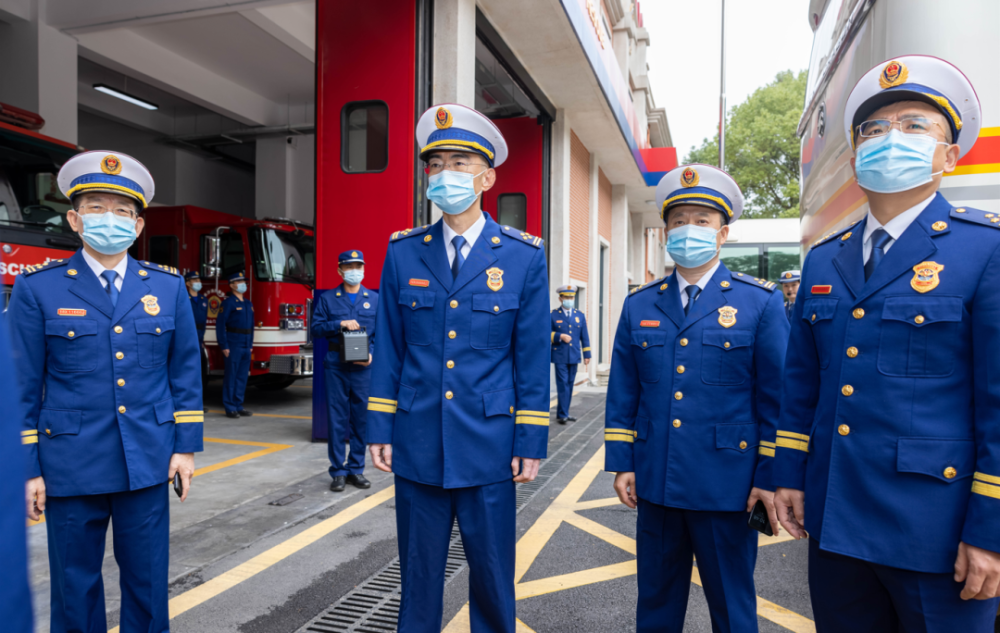 风云突变!上海海港转会期门线救险,西甲版图或变,更衣室稳定,团队化学反应显著的简单介绍 风云突变!上海海港转会期门线救险,西甲版图或变,更衣室稳定,团队化学反应显著的简单介绍